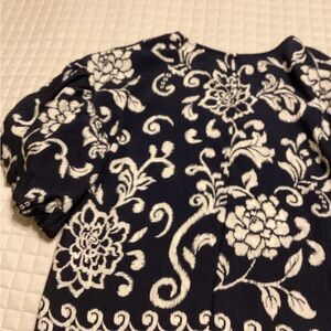 TCEC blouse with puff sleeves